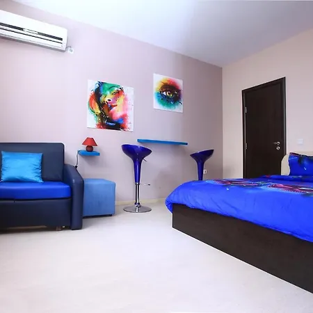 Duplex In Sintriacourtpremium شقة