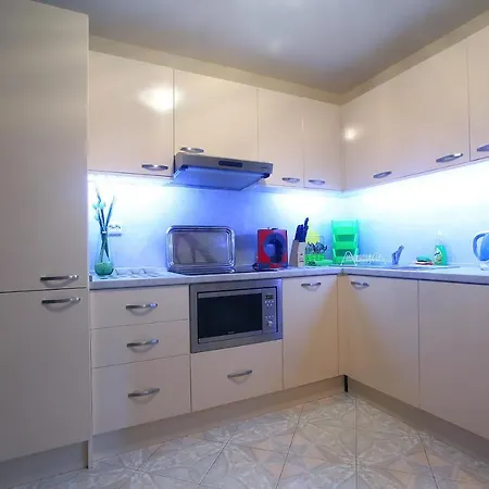 Duplex In Sintriacourtpremium * بالشيك
