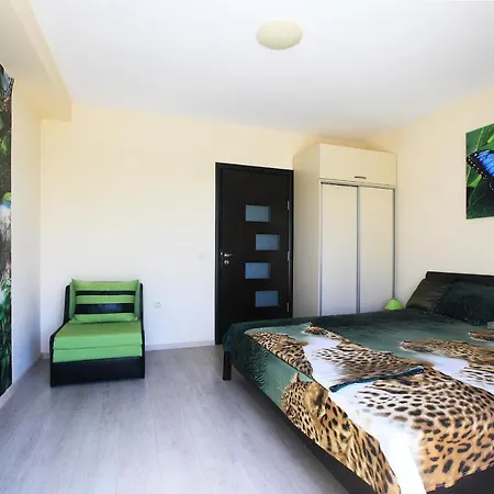 Duplex In Sintriacourtpremium شقة