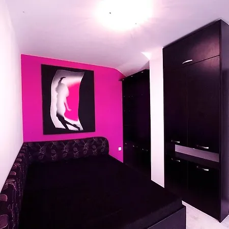 Duplex In Sintriacourtpremium شقة