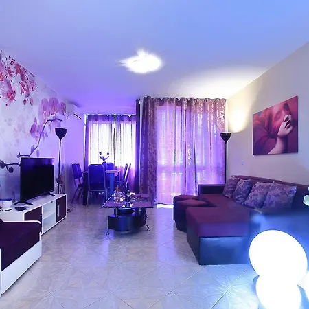 شقة Duplex In Sintriacourtpremium