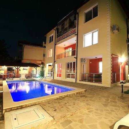 Duplex In Sintriacourtpremium Appartement Balchik