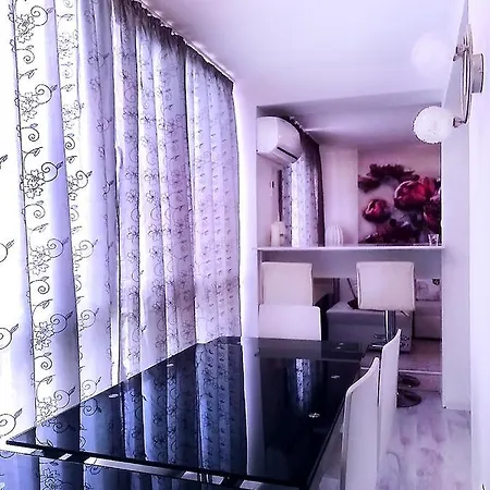 Appartement Duplex In Sintriacourtpremium Balchik